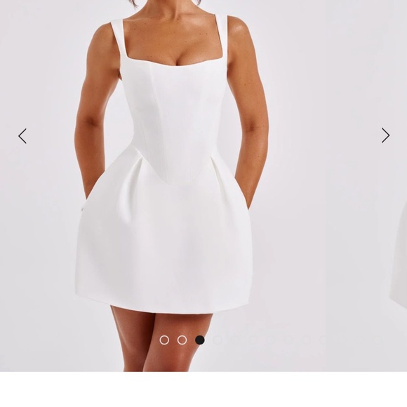 Elegant White Mini Dress - Picture 1 of 7